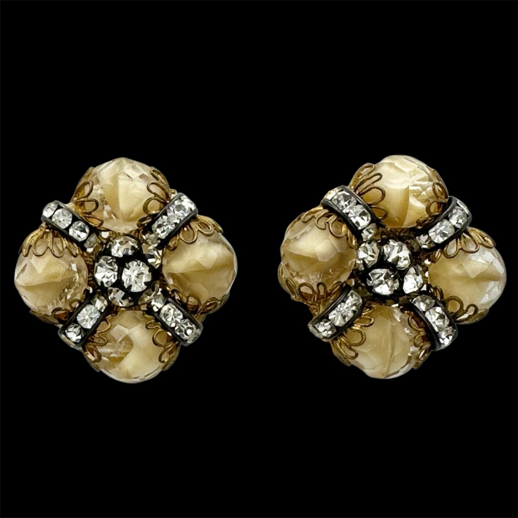 Hobe Signed Vintage Bead Rhinestone Clip On Earrings 50$